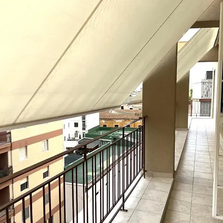 Esperia Attico In Centro Citta'. Bari
